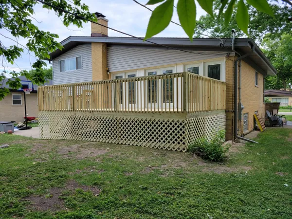 rs=w_600,cg_true,m (23)