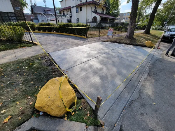 rs=w_600,cg_true,m (34)